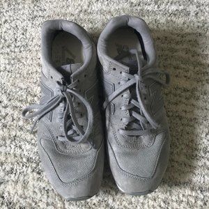 New Balance Woman's Athletic Shoes